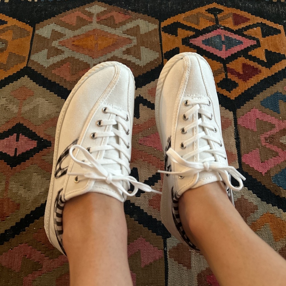 Fashion comfort tennis shoes sneakers retro style canvas material boho indie - Picture 2 of 4